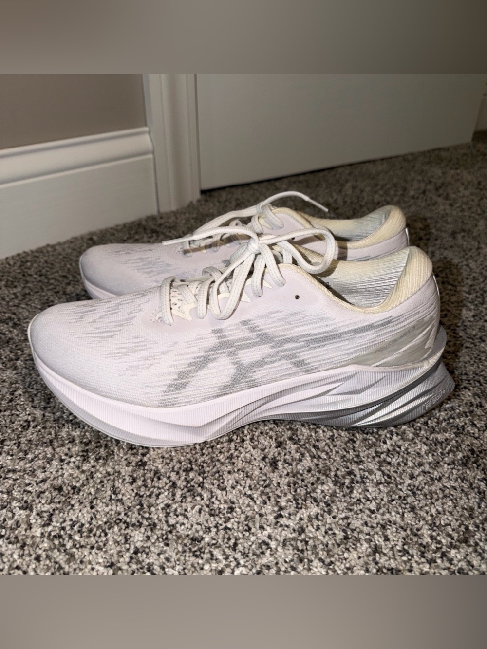 Asics novablast 3 running shoes